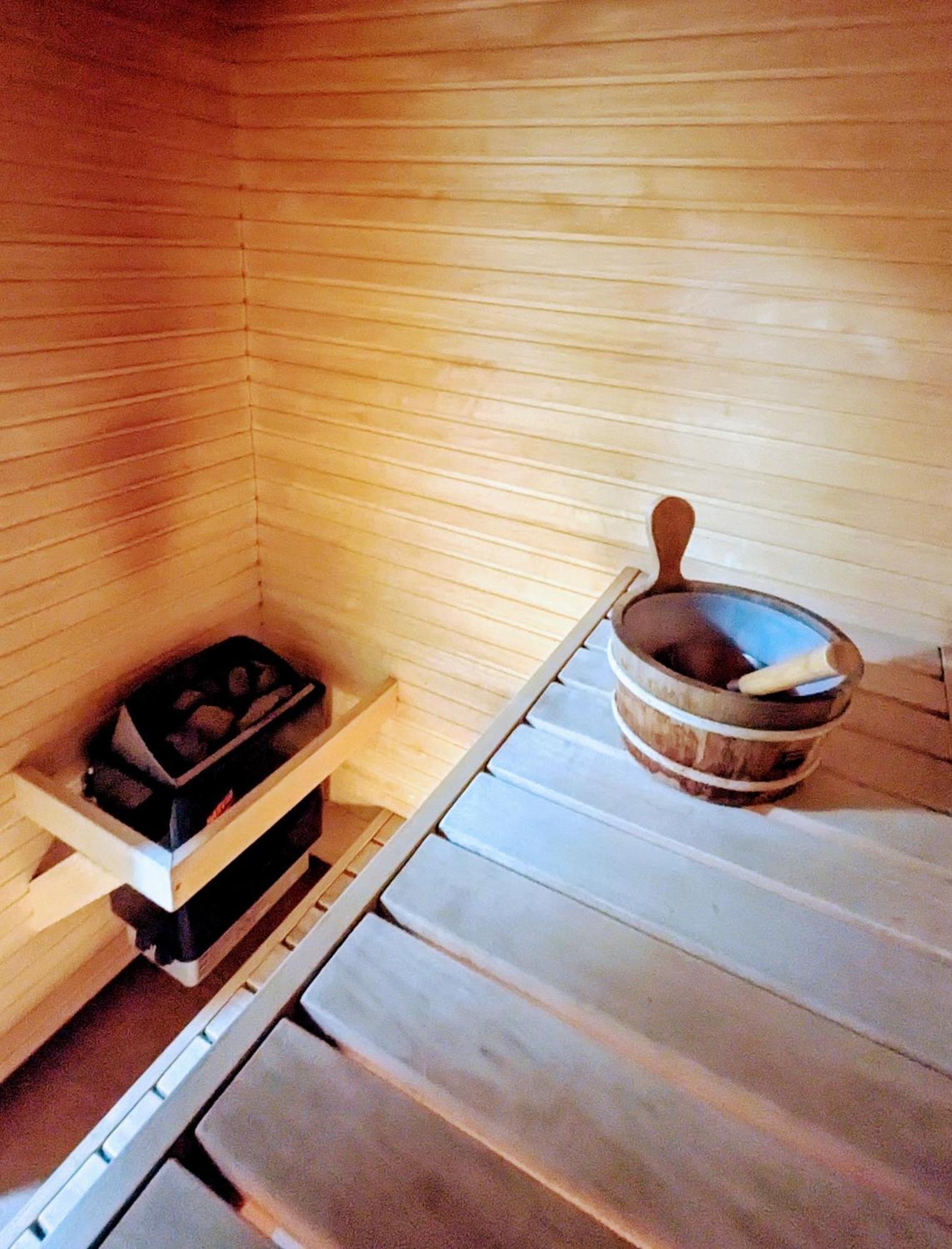 Joe - With Sauna In The Center * Tallinn